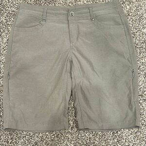 Kuhl Trekr Gray Hiking Cargo Shorts Versatile Cotton Blend